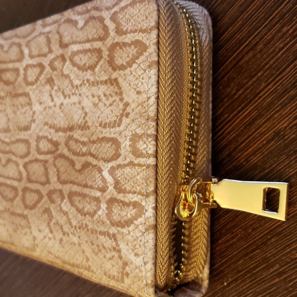 WOZEAH RFID Blocking PU Leather Zip Around Wallet Clutch Faux Snake Cuban Sand - Picture 4 of 12